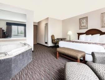 เบย์มอนต์ บาย วินด์แฮม โคลัมบัส/ริคเคนแบคเกอร์ Hotel ภายนอก รูปภาพ